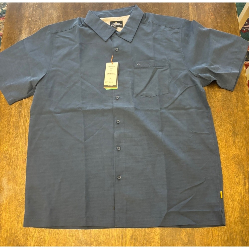 Quicksilver Waterman Centinela Button Up S/S Shirt Men's Size L Navy Comfort Fit